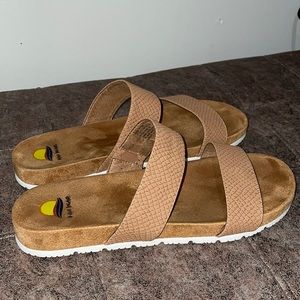 🔥Comfy Faux Snakeskin Sandal Slides